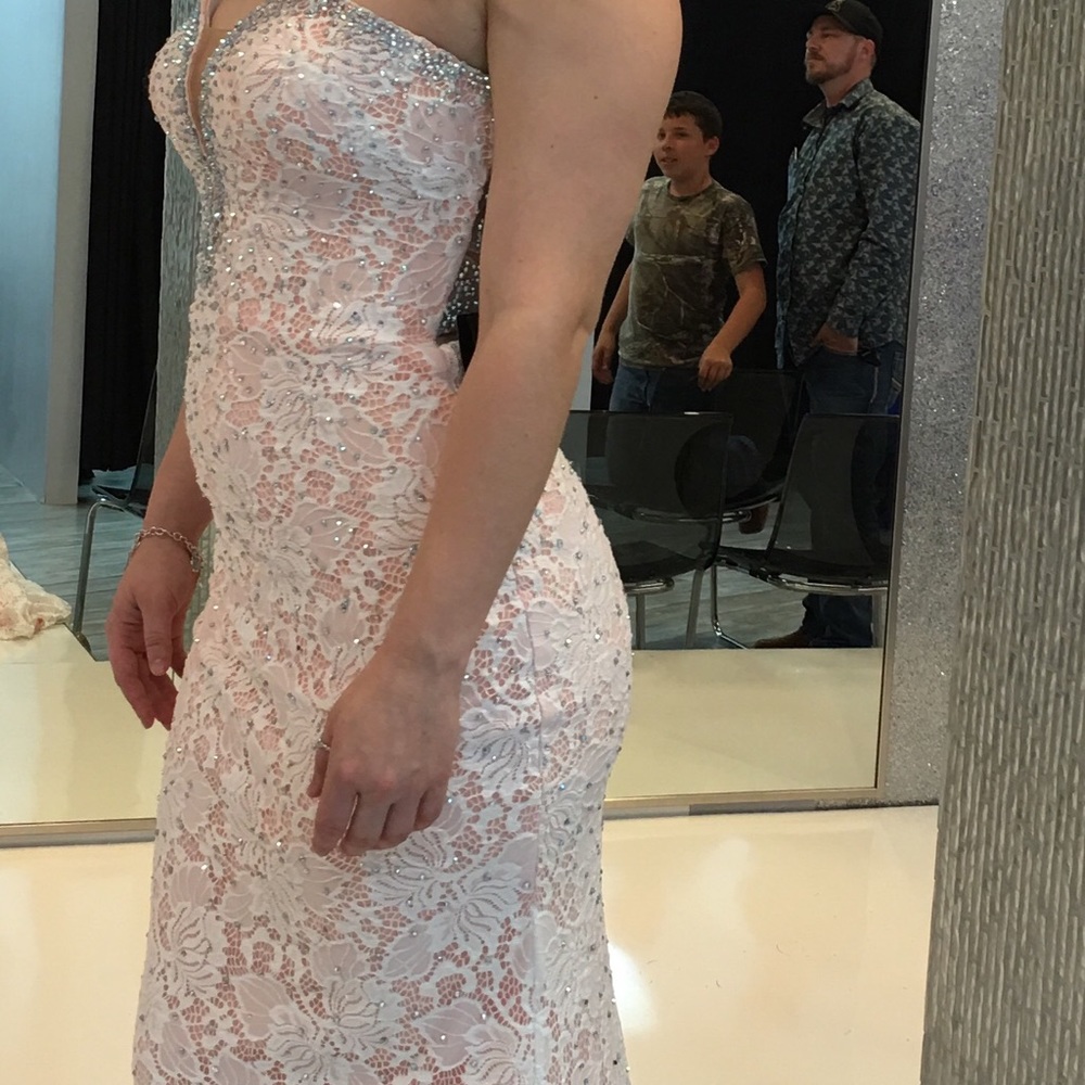 PROM DRESS - Picture 2 of 3
